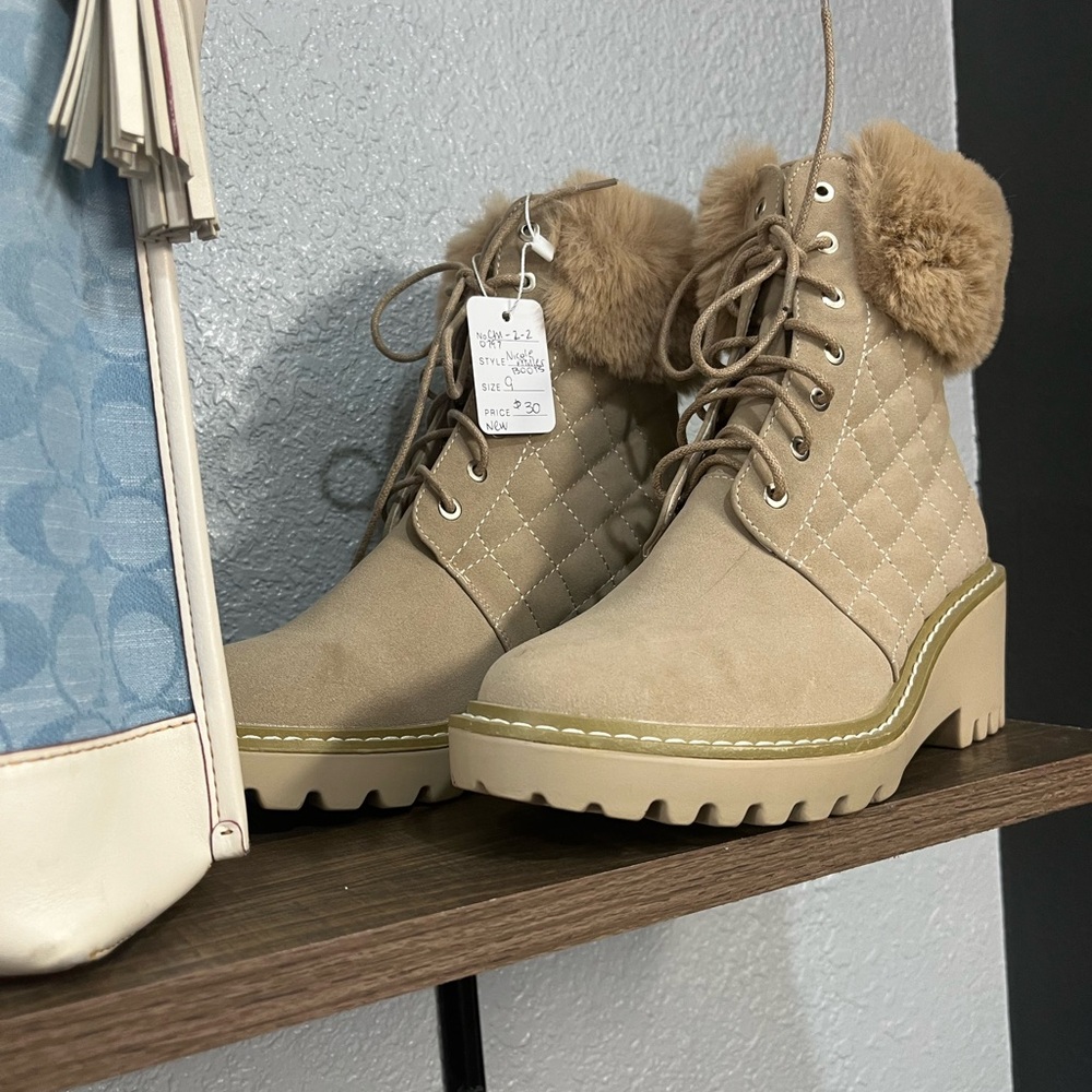 Nicole Miller Women's Tan Quilted Ankle Boots